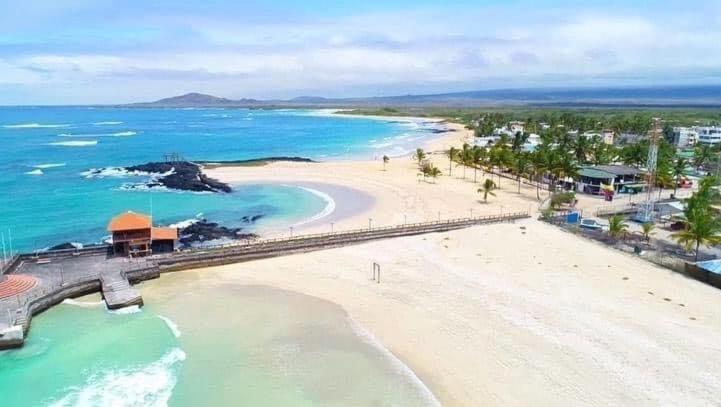 Apartahotel Casa Soleil Puerto Villamil Bagian luar foto