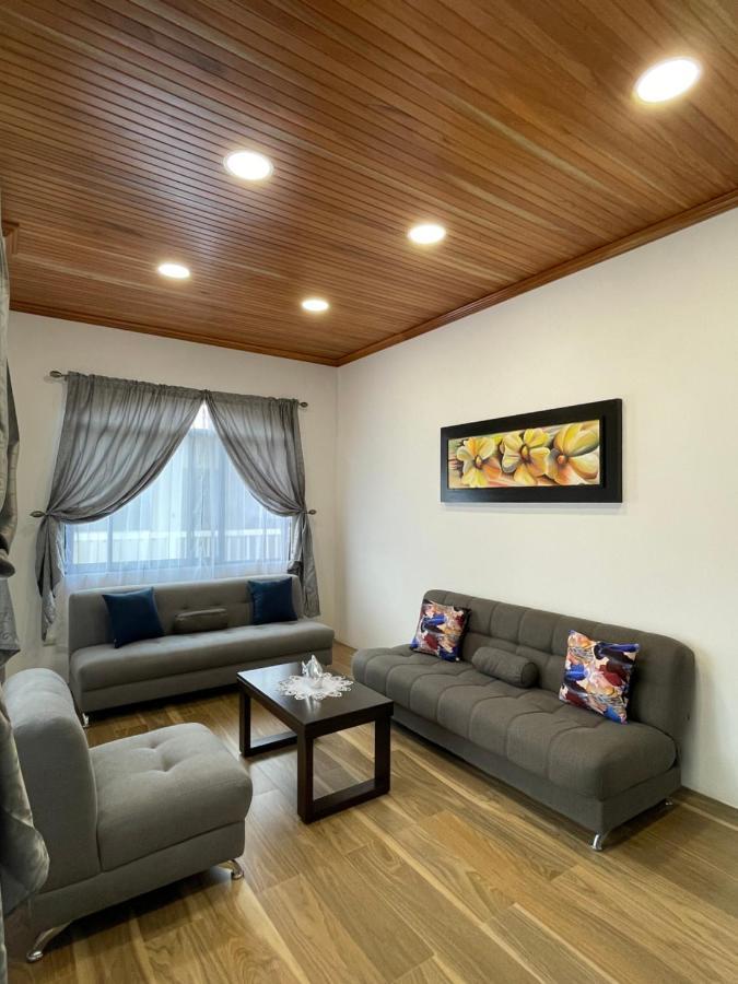 Apartahotel Casa Soleil Puerto Villamil Bagian luar foto
