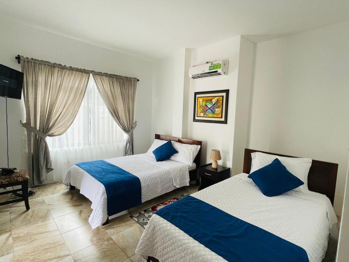 Apartahotel Casa Soleil Puerto Villamil Bagian luar foto