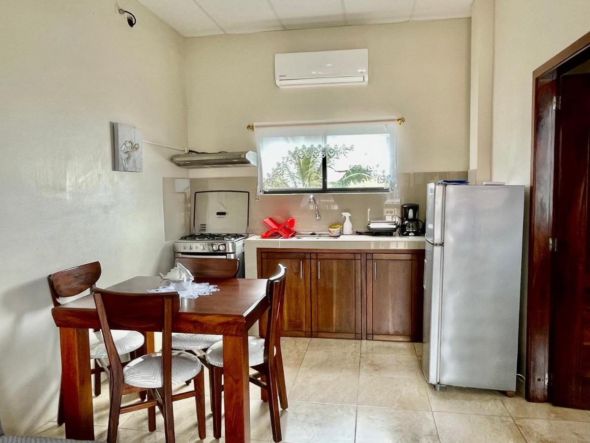 Apartahotel Casa Soleil Puerto Villamil Bagian luar foto
