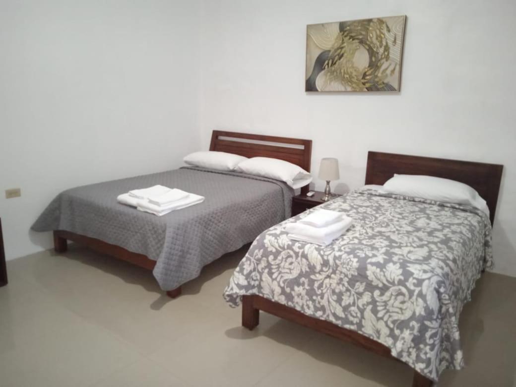Apartahotel Casa Soleil Puerto Villamil Bagian luar foto