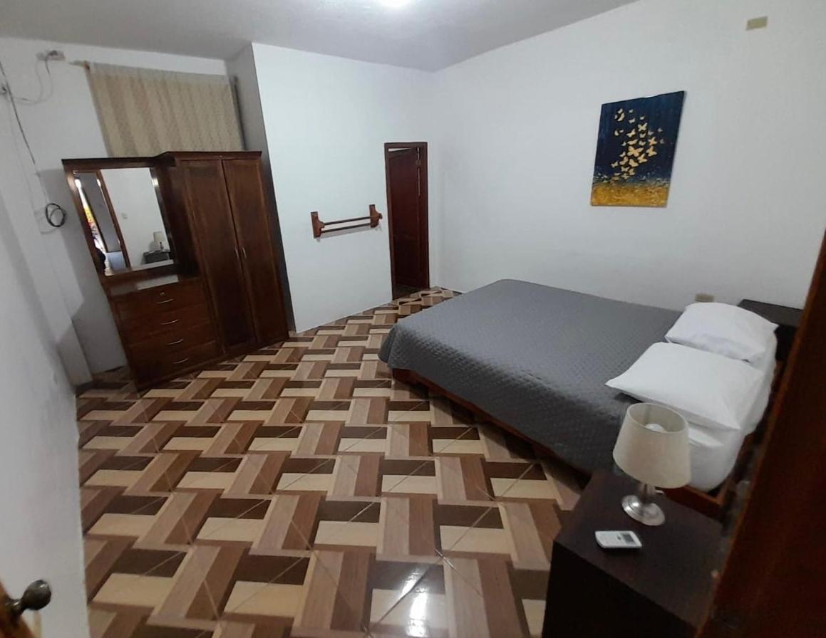 Apartahotel Casa Soleil Puerto Villamil Ruang foto